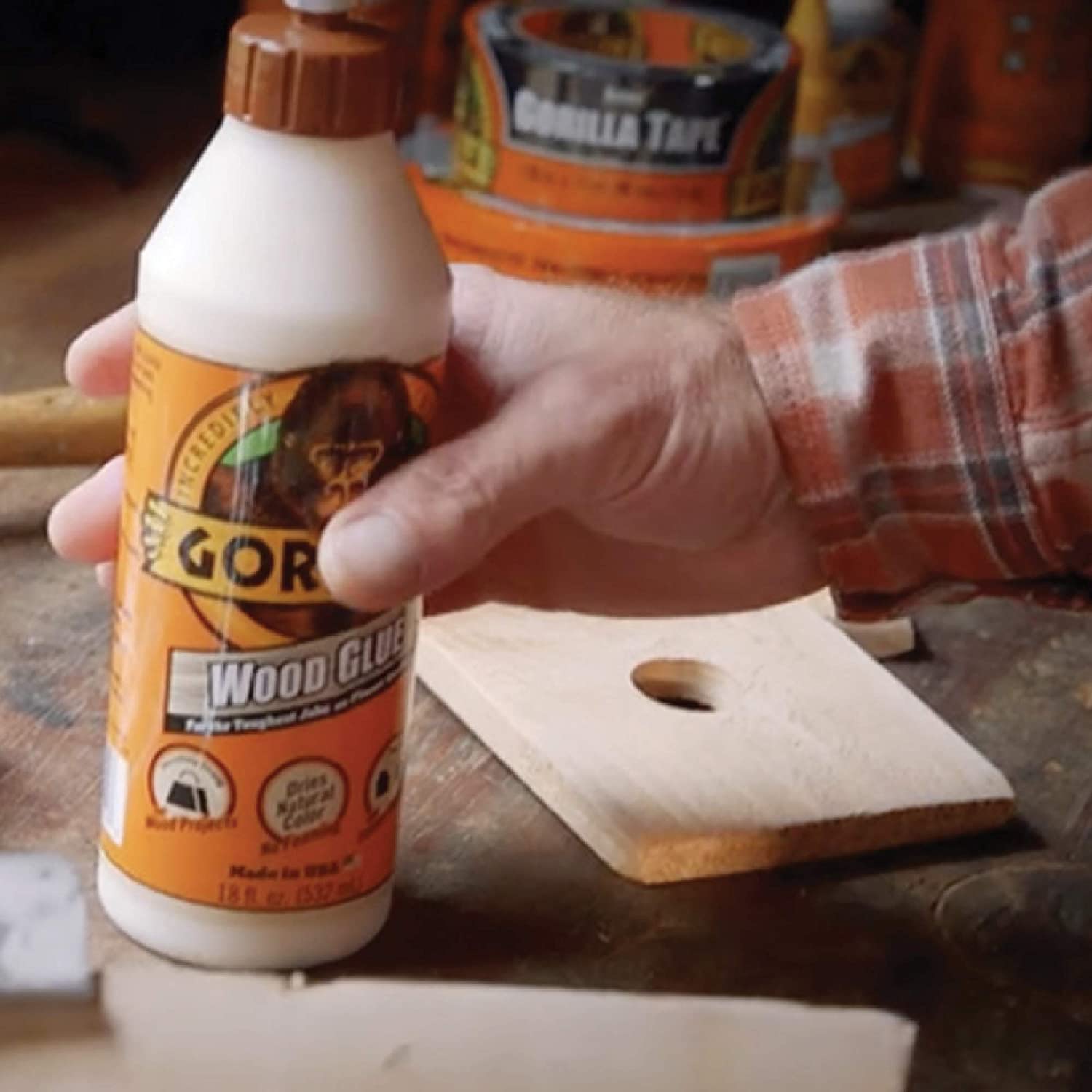 Gorilla 6205001 Non-Foaming PVA Wood Glue, 18 oz Bottle, Liquid Form, Light  Tan/Milky, 24 hr Curing, 0 - 150 deg F